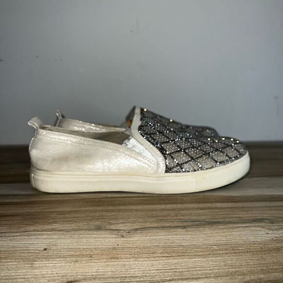 Carlos by Carlos Santana Sienna Slip-On Sneaker Women’s 6 Silver Rhinestone Embl - Picture 1 of 6